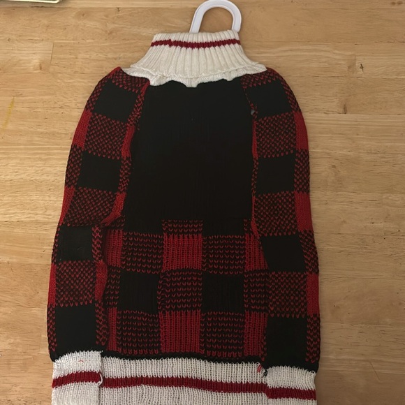 Fashion Pet Dog Sweater - Picture 2 of 4